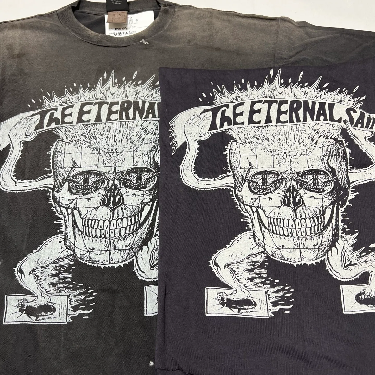 Printing proofing SAINT Mxxxxxx SS TEE/THE ETERNAL/BLK Latest model Skull beetle distressed sulfur-dyed retro short-sleeves Washed black S-XL Garment dyeing Re-washed to distress Ma Liu faded Top-notch printing process Simulated natural distressed style Genuinely correct version Original consistent main mark/washed mark/angel anti-counterfeiting mark